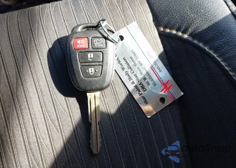 2017 Toyota Highlander Le Plus из США, поврежденный, VIN 5TDBZRFH0HS365030